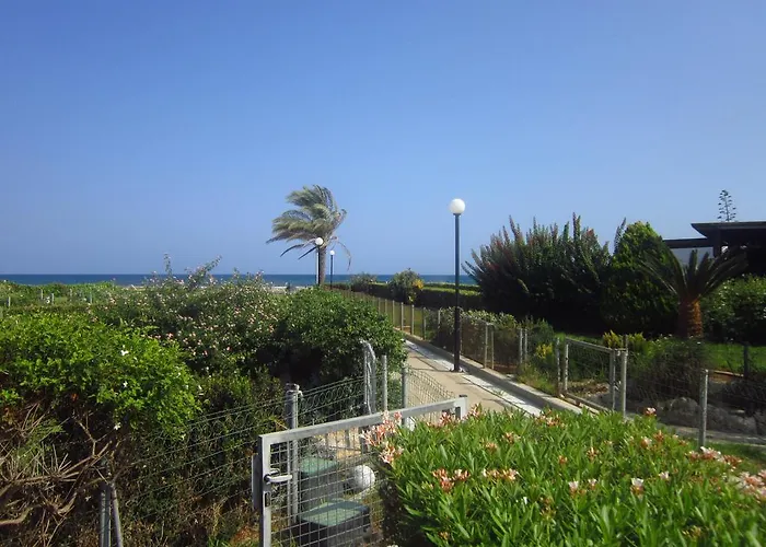 Yialos Village House