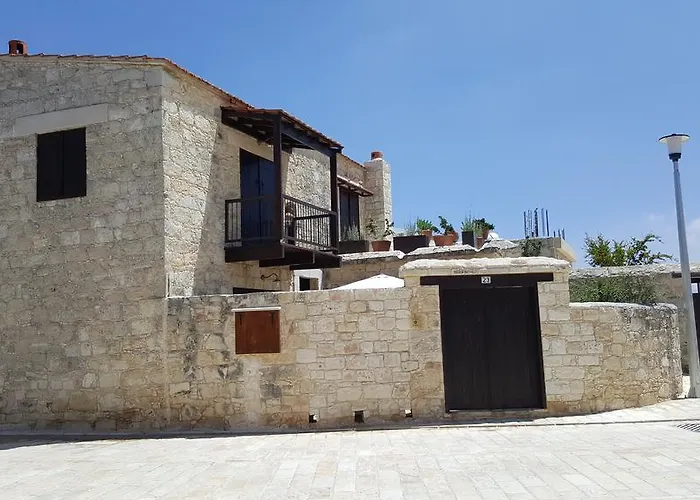 Michalis Anoyia Traditional Stonehouse