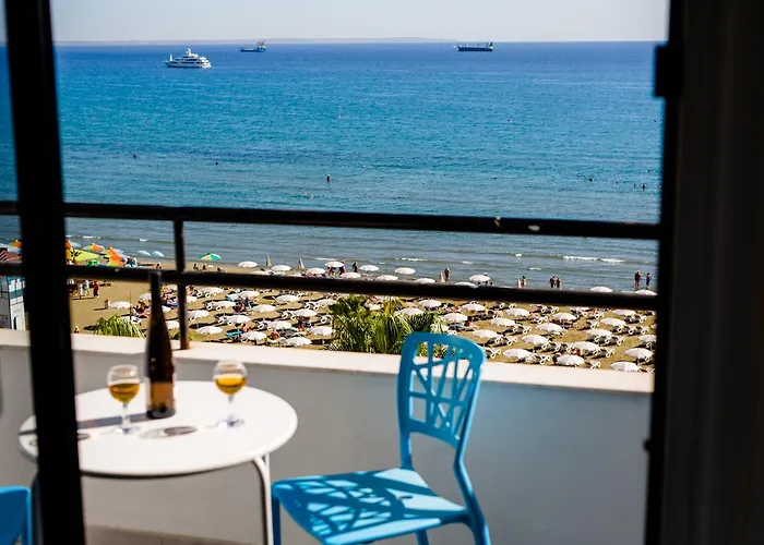Krasas Beach Apts