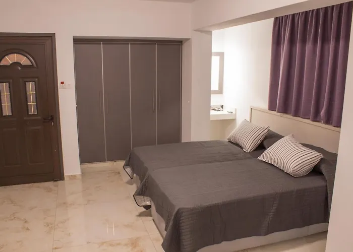 Makronissos Beach Studio