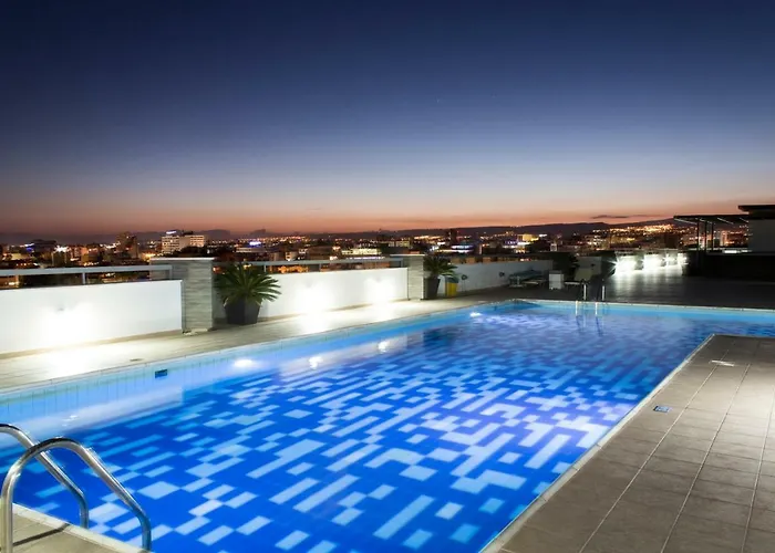 Eden Beach Apartment 611