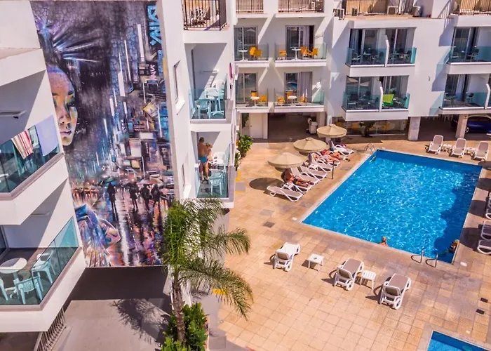 A Maos Hotel Apartments
