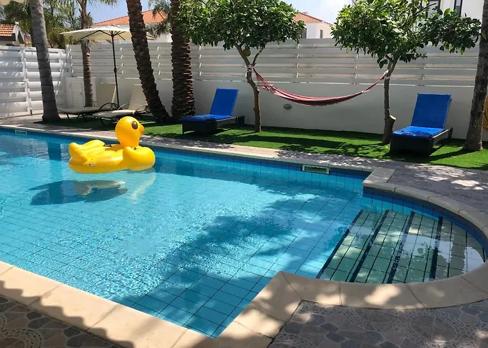 Villa Andy-350 M From The Beach
