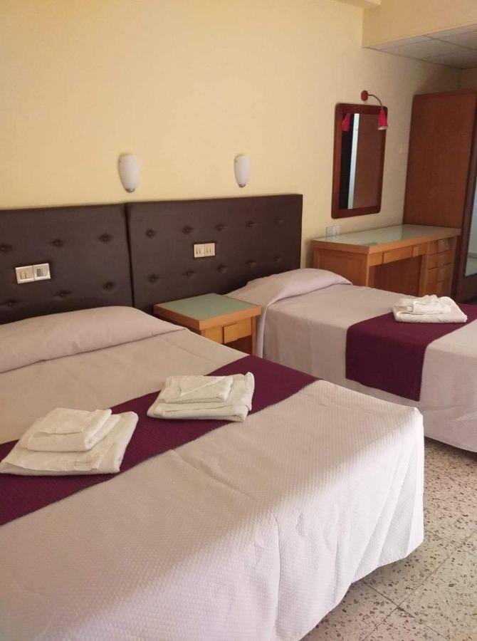 Minaides Hotel 2*