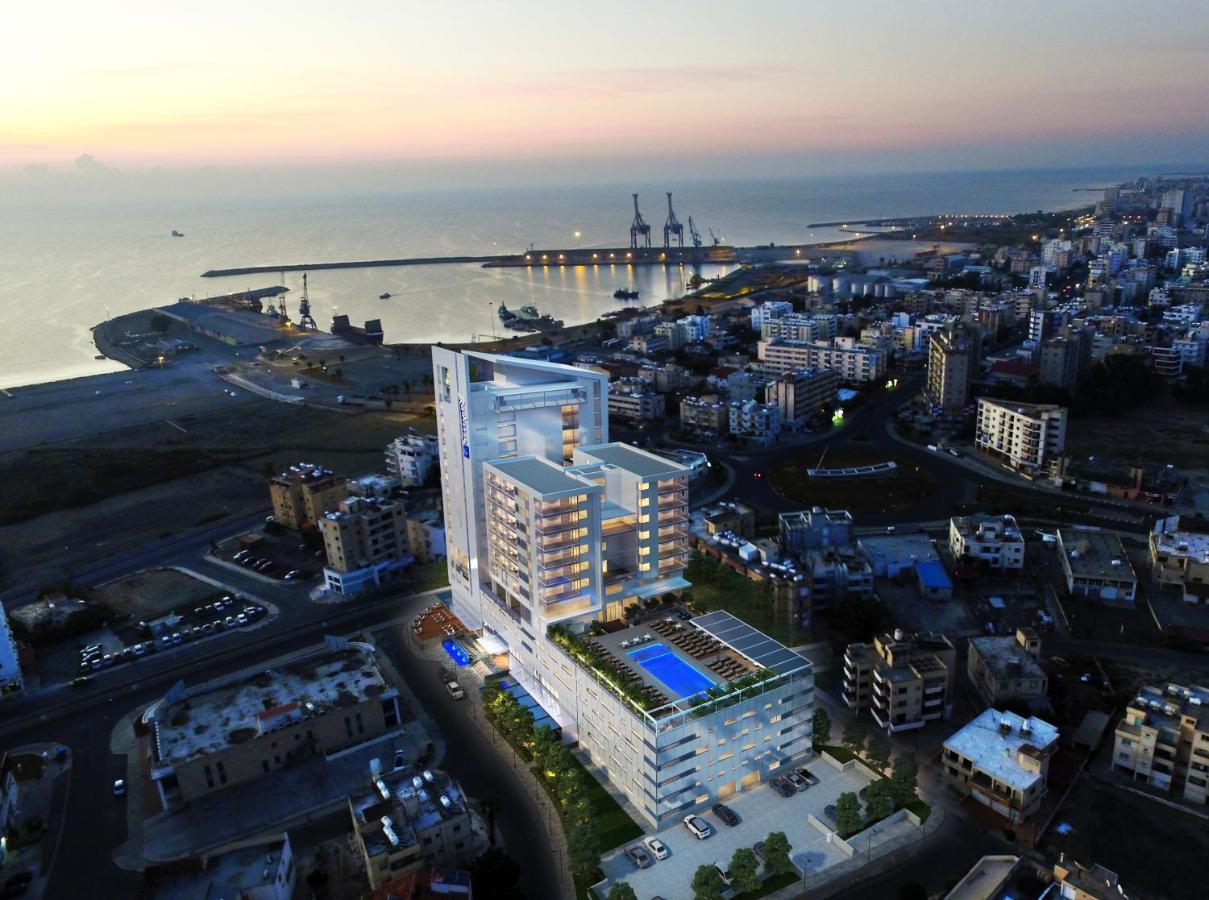 Radisson Blu Hotel, Hotel