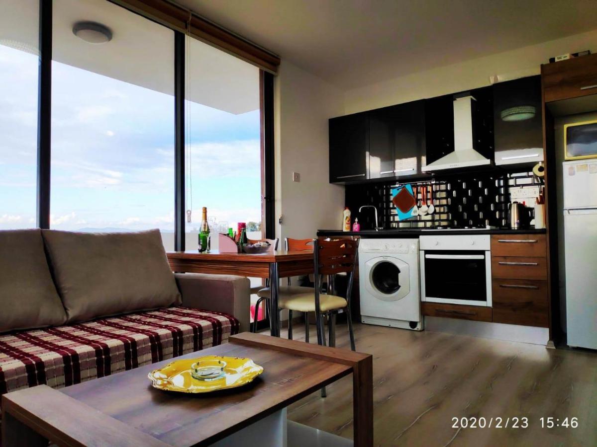Uptown App & Pool Daily Contactless Check In & Check Out Apartamento
