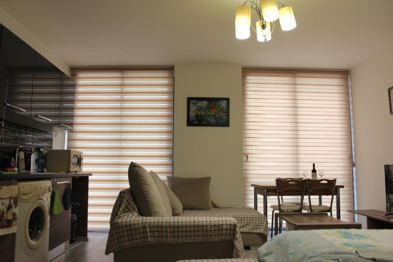 Apartamento Uptown App & Pool Daily Contactless Check In & Check Out