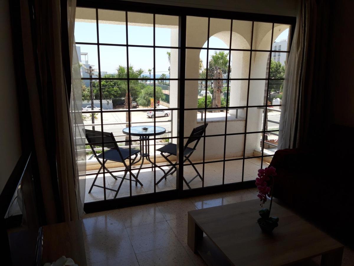 La Veranda Sea View * Larnaca