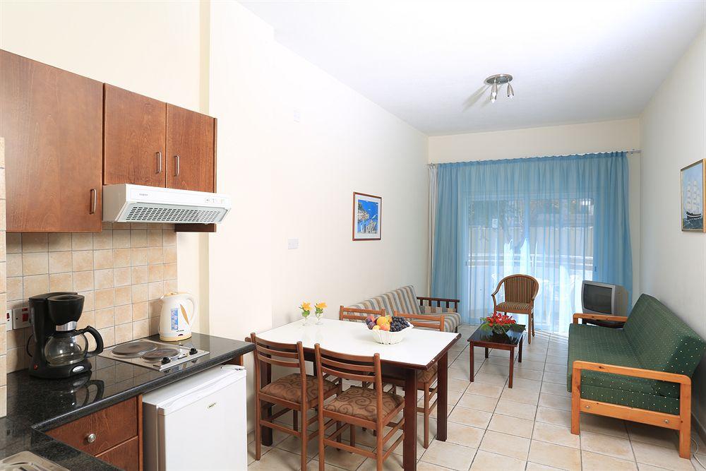 Aparthotel Jacaranda Protaras