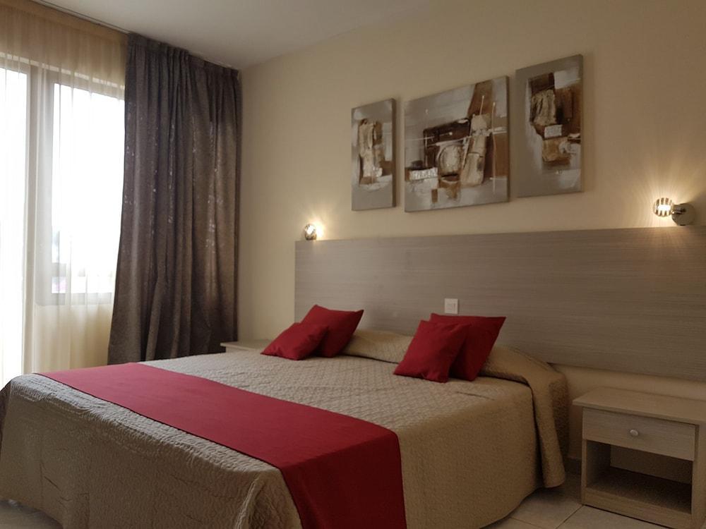 Tasiana Star 3*
