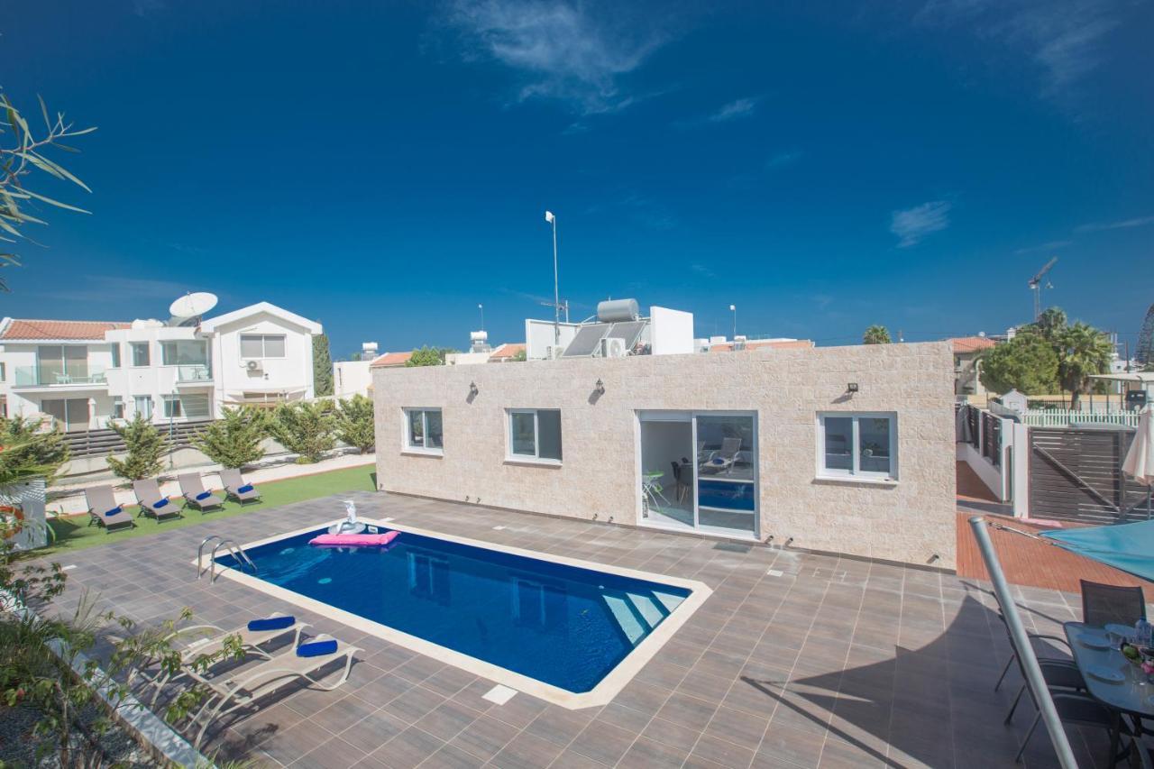 Holiday home Broadway Protaras