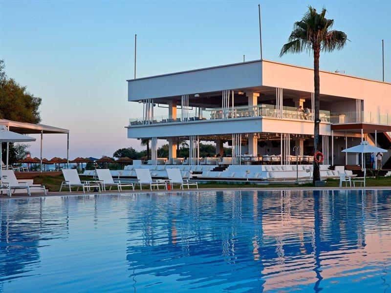 Resort So White Agia Napa