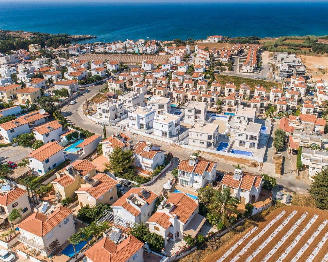 Sun & Private Villa Protaras