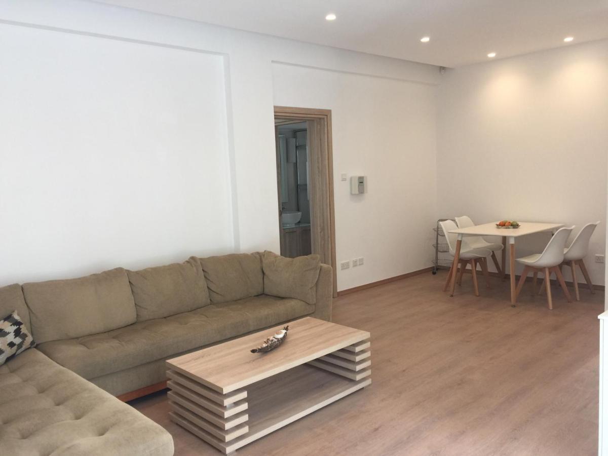 Apartment Modern 2 Bedroom *