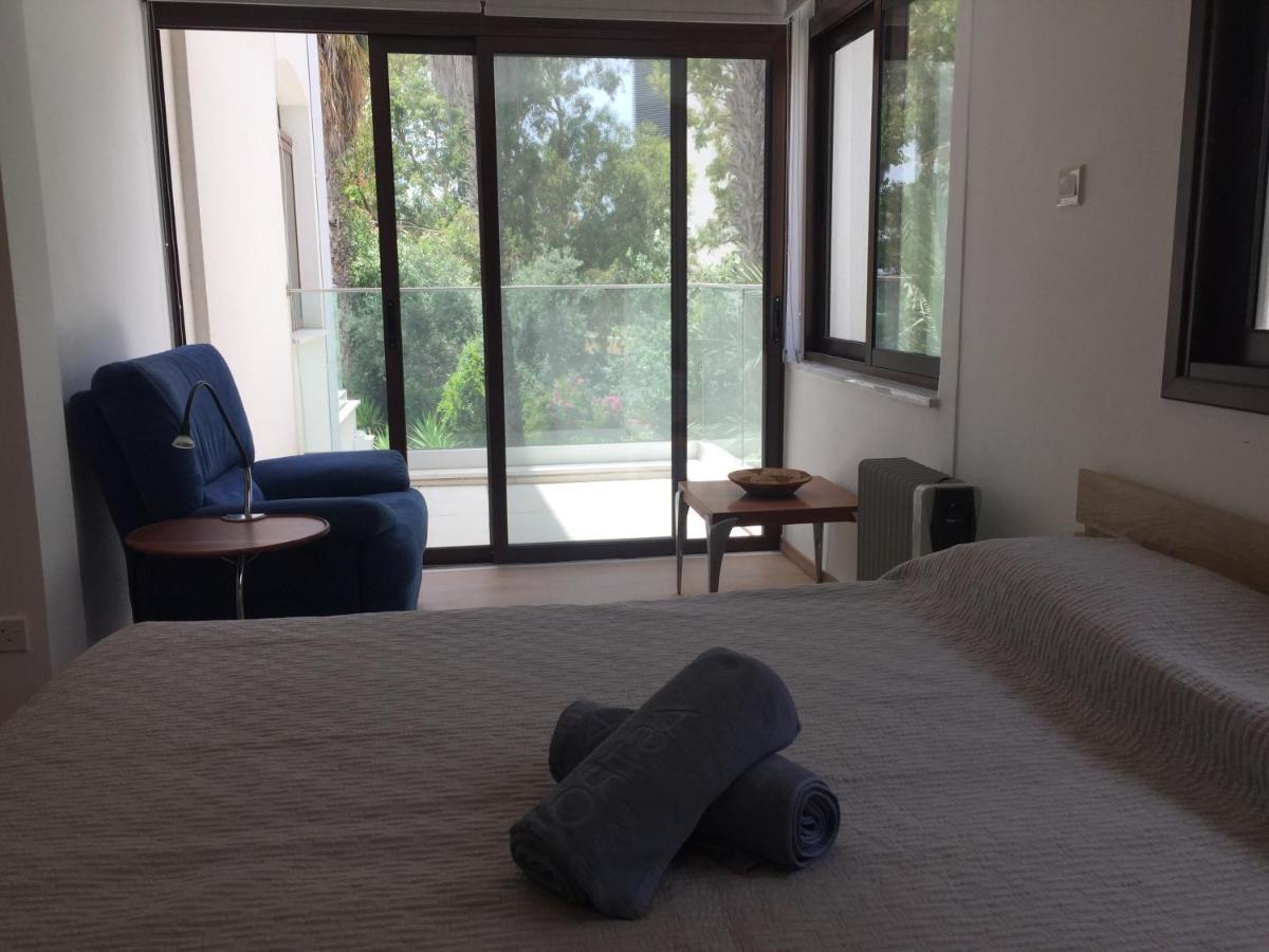 Modern 2 Bedroom