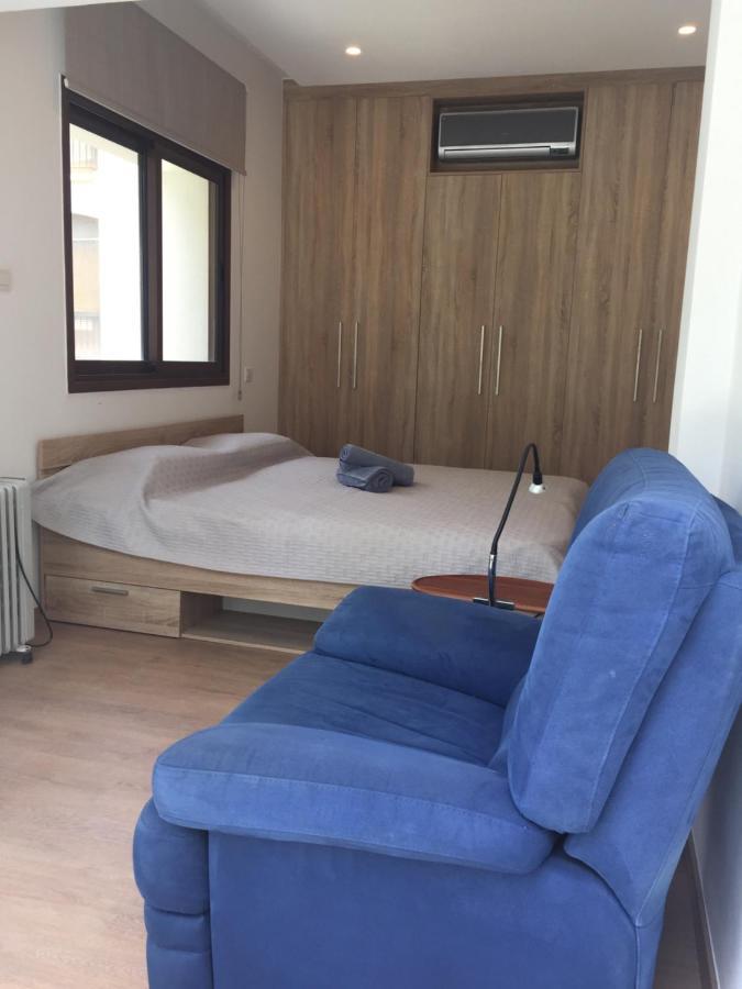 Modern 2 Bedroom Apartment *