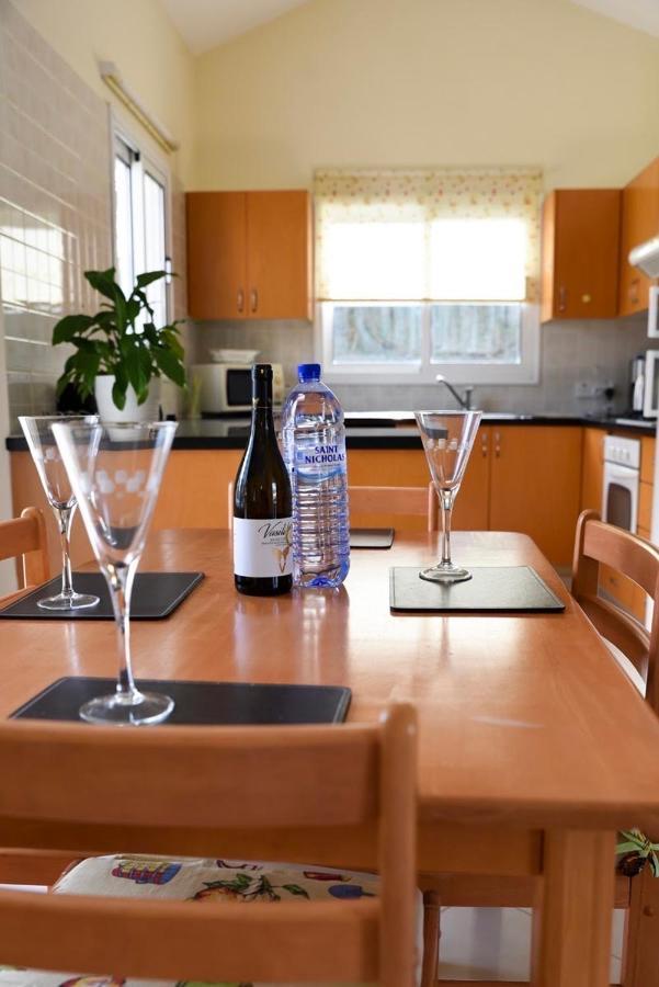 Exellent 3 Bedroom In Coral Bay Villa *