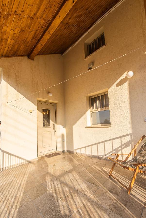 Aprosmeno Jacuzzi House 2 * Agros