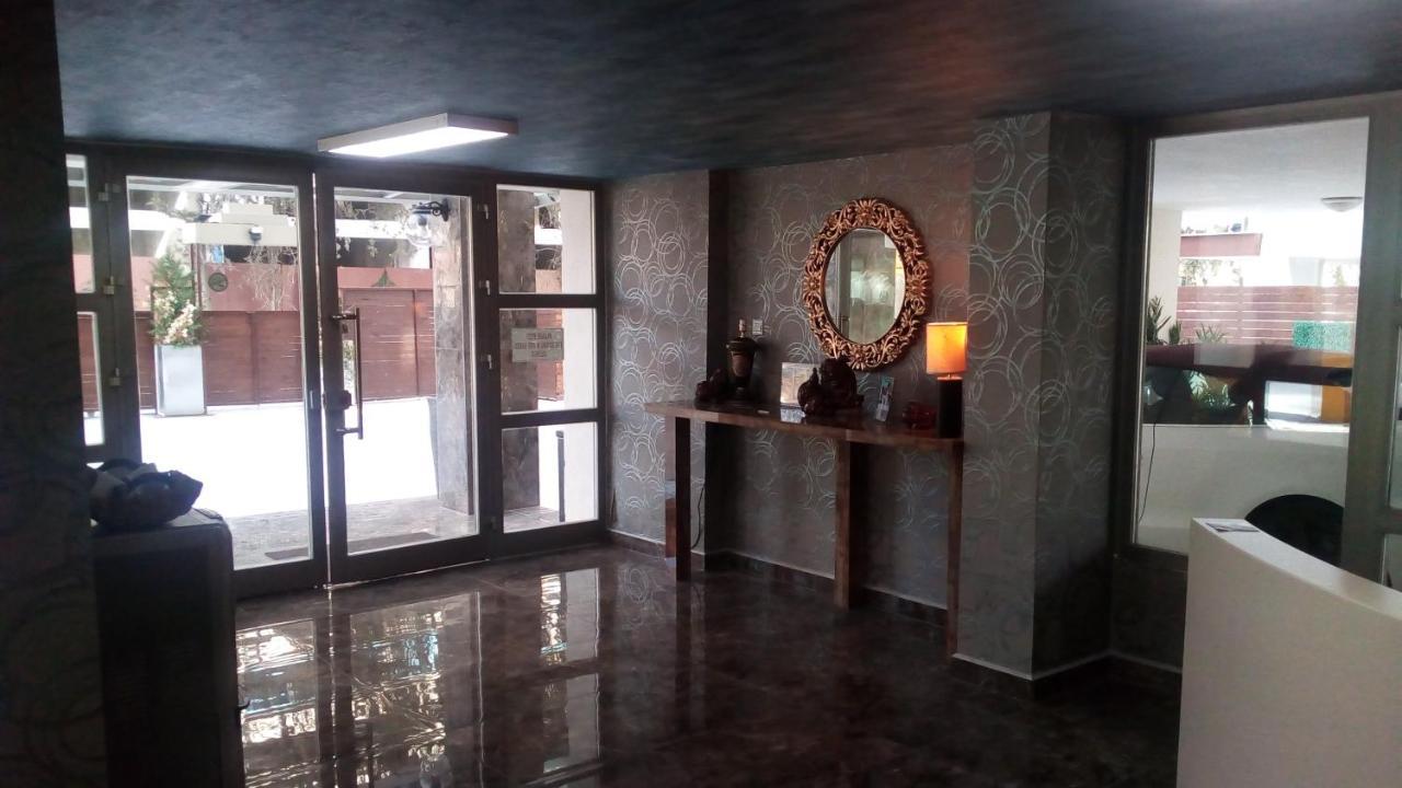 Aqua Royal Alexus Luxury *