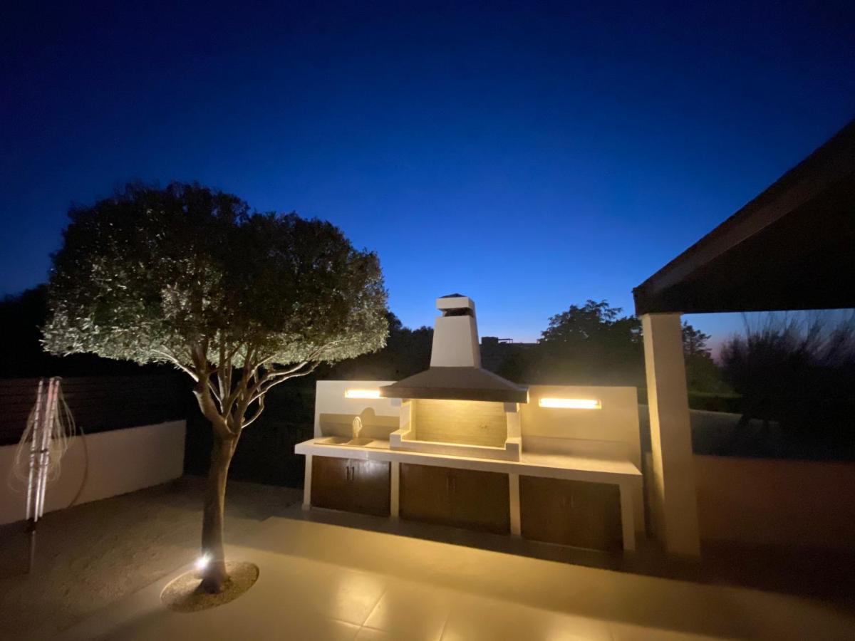 Paradise Latchi Villa