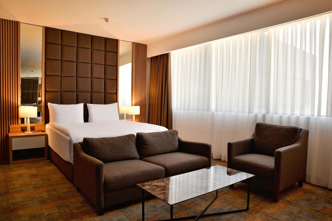 Grand Sapphire 4*