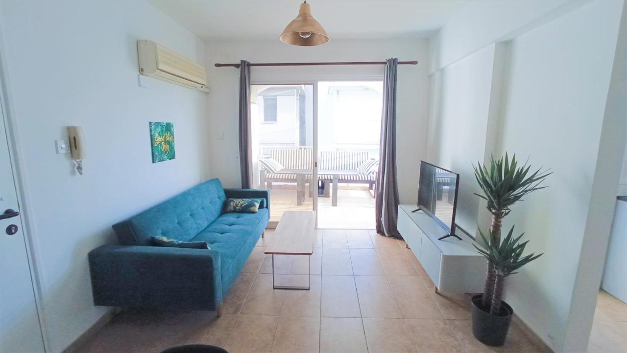 Luxury Maisonette -sea View, Netflix, Gym- 5 Min From Lárnaca