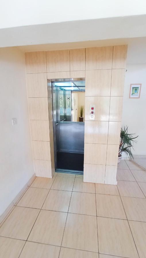 Apartamento Luxury Maisonette -sea View, Netflix, Gym- 5 Min From Lárnaca
