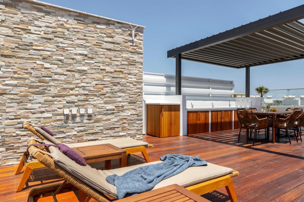 Chris Le Mare Gold Luxury Villa *