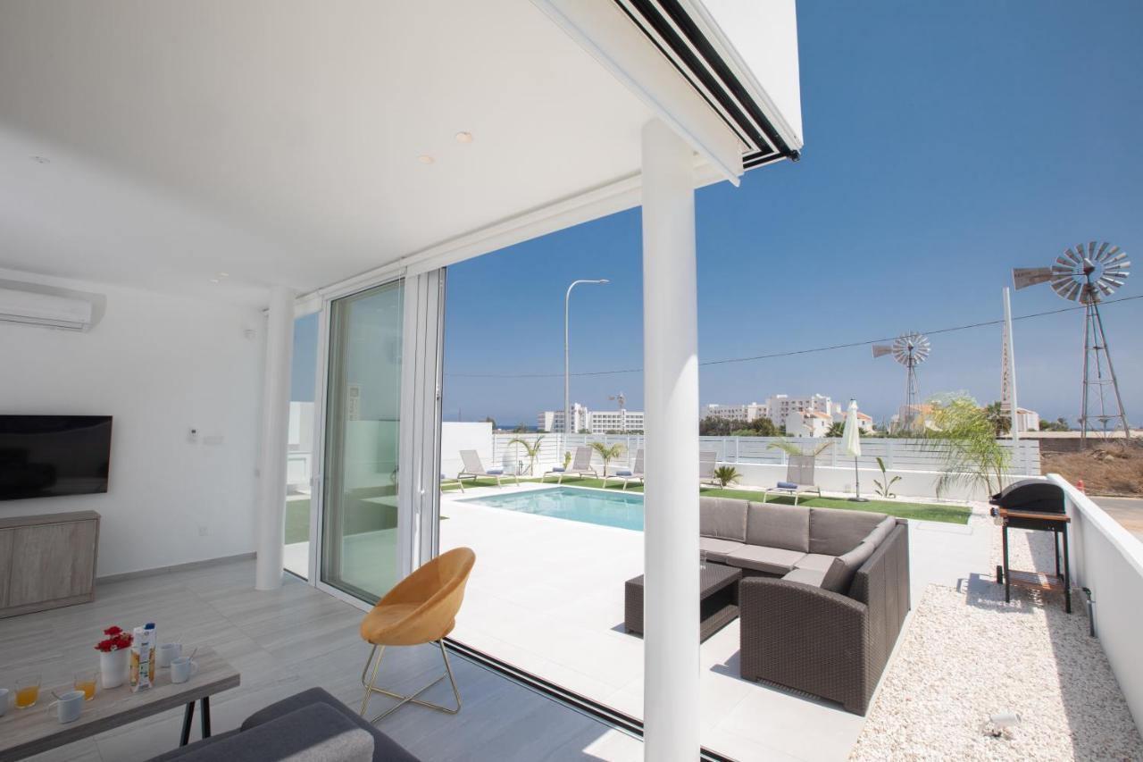 Walk To Center & Beach- Your Dream Escape, Blue Island *