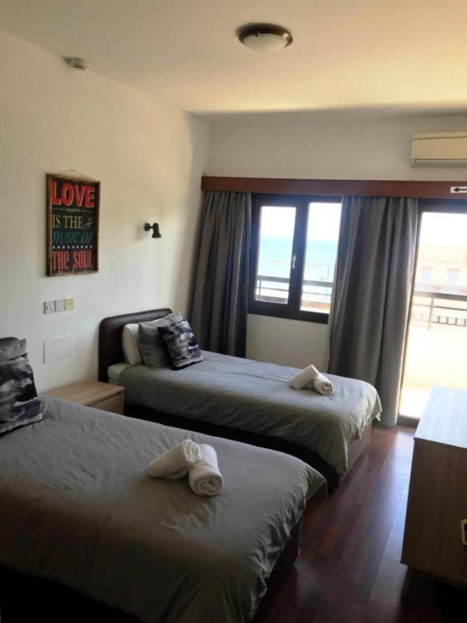 Pigeon Aparthotel