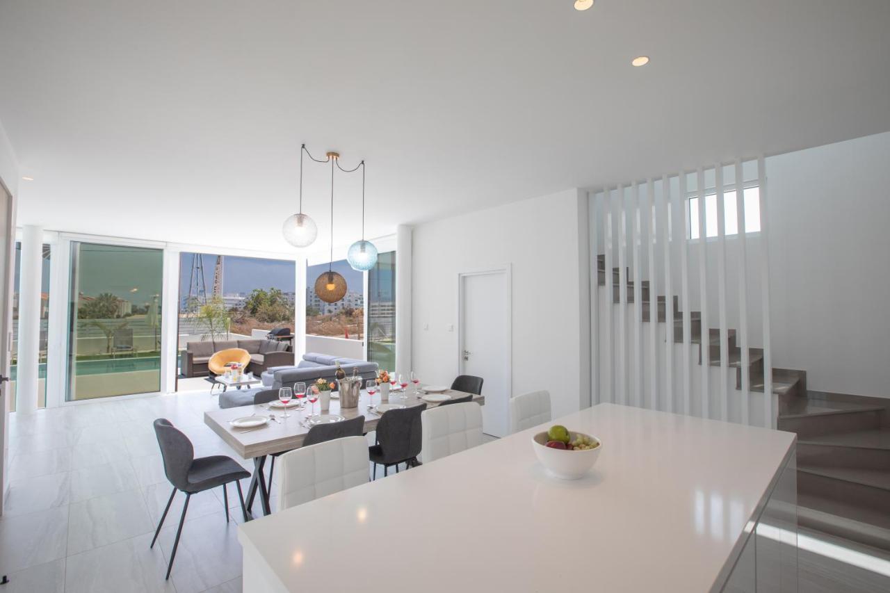 Walk To Center & Beach- Your Dream Escape, Blue Island *