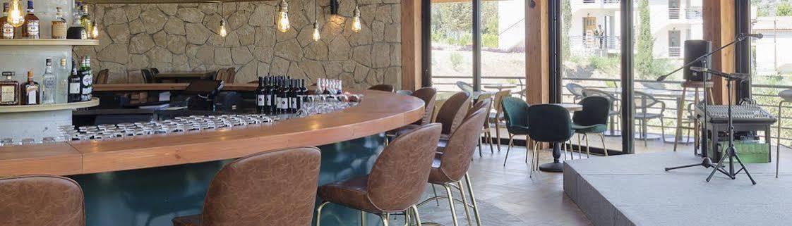 Gillham Vineyard Hotel Templos