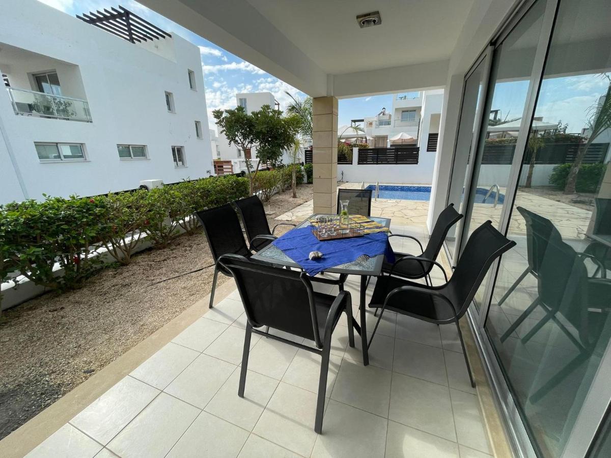 Sunny Breeze In A Prime Spot Near Everything Villa Coral Bay