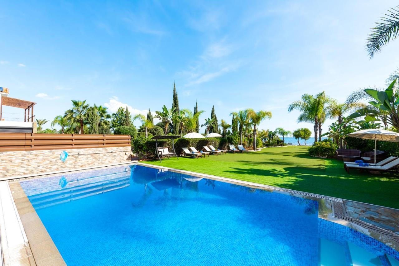 Villa Sea Front Oceanus H2 By Ezoria Ayia Napa