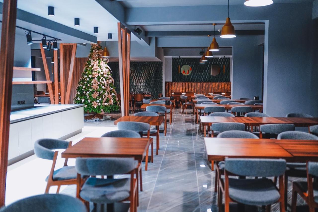 Hotel Sky Roof Nicosia