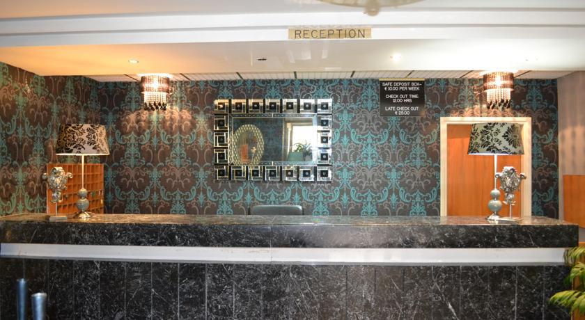 Tasiana Star Aparthotel