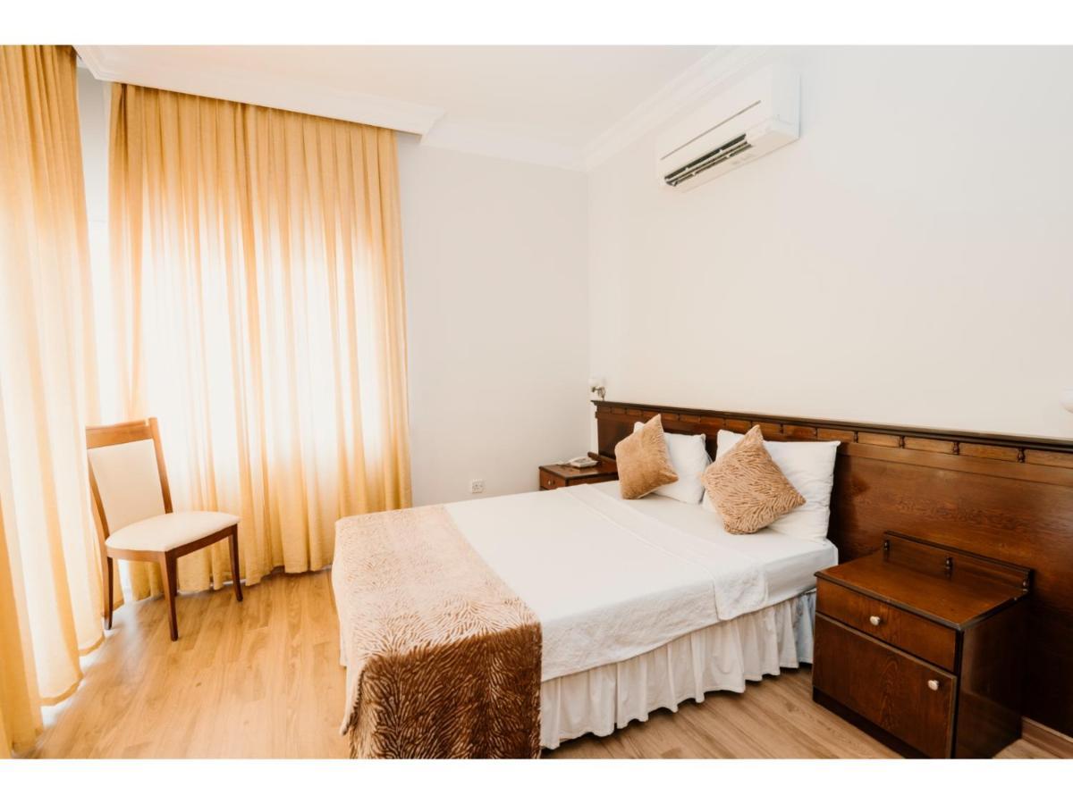 Sammy's Hotel