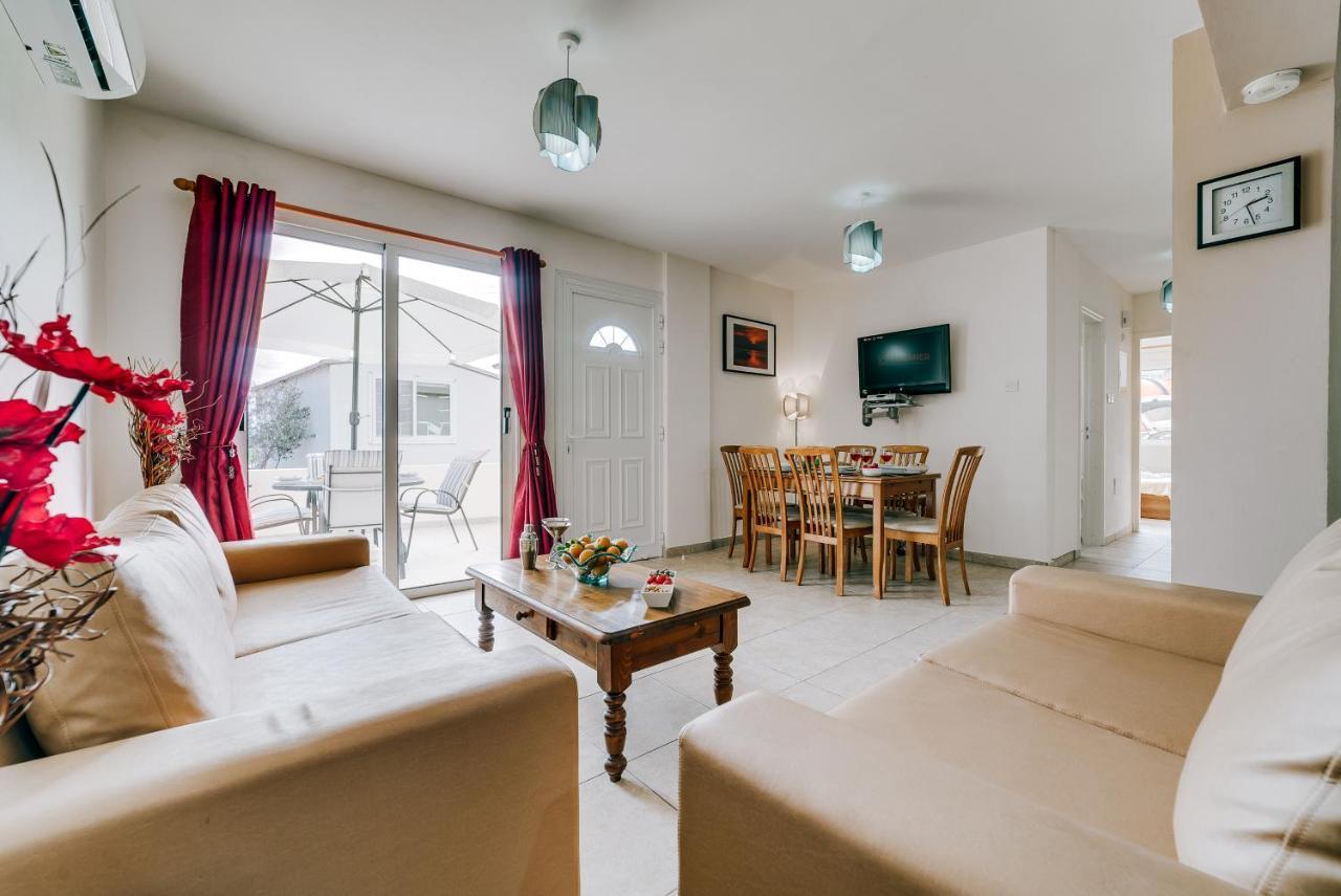 Dora Apartment Paralimni