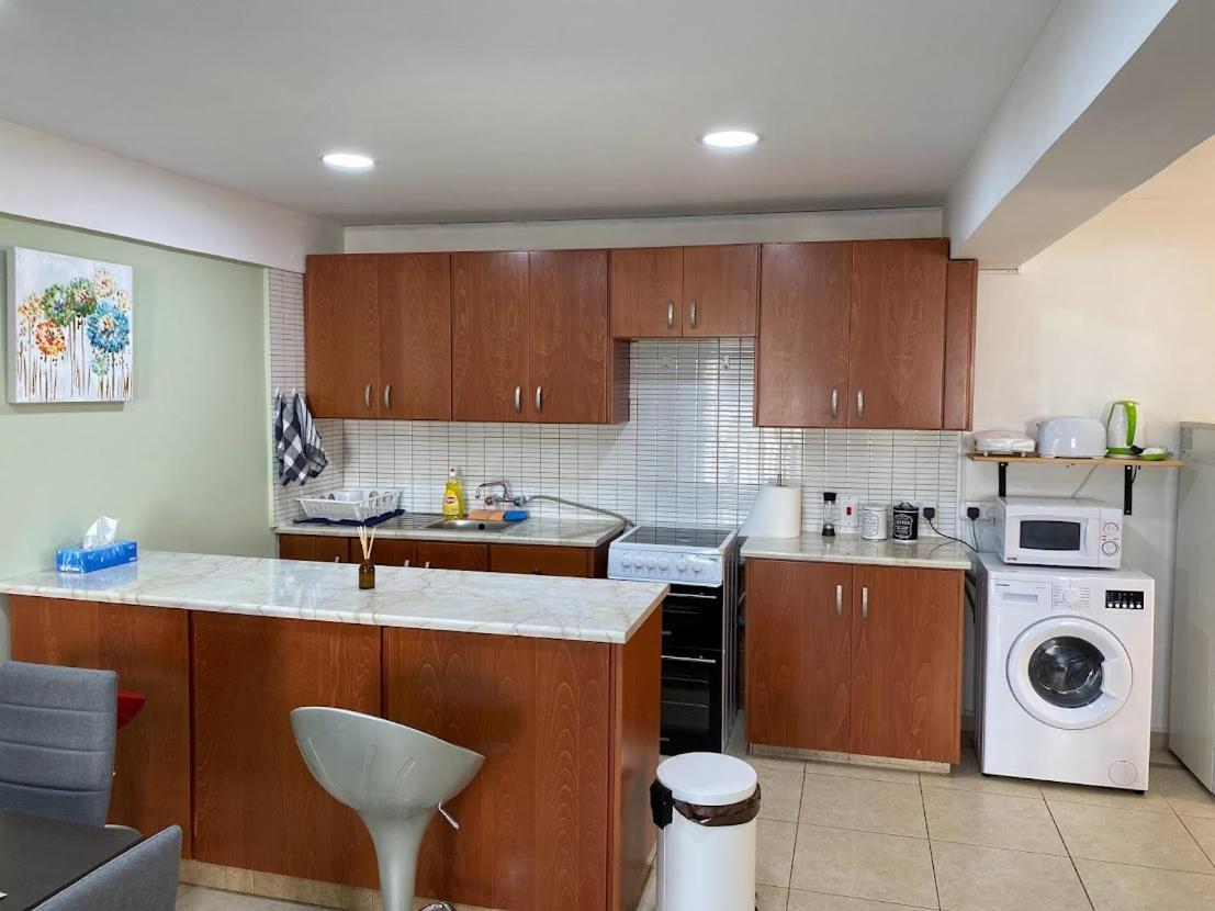 Kapparis Holiday Apartamento *