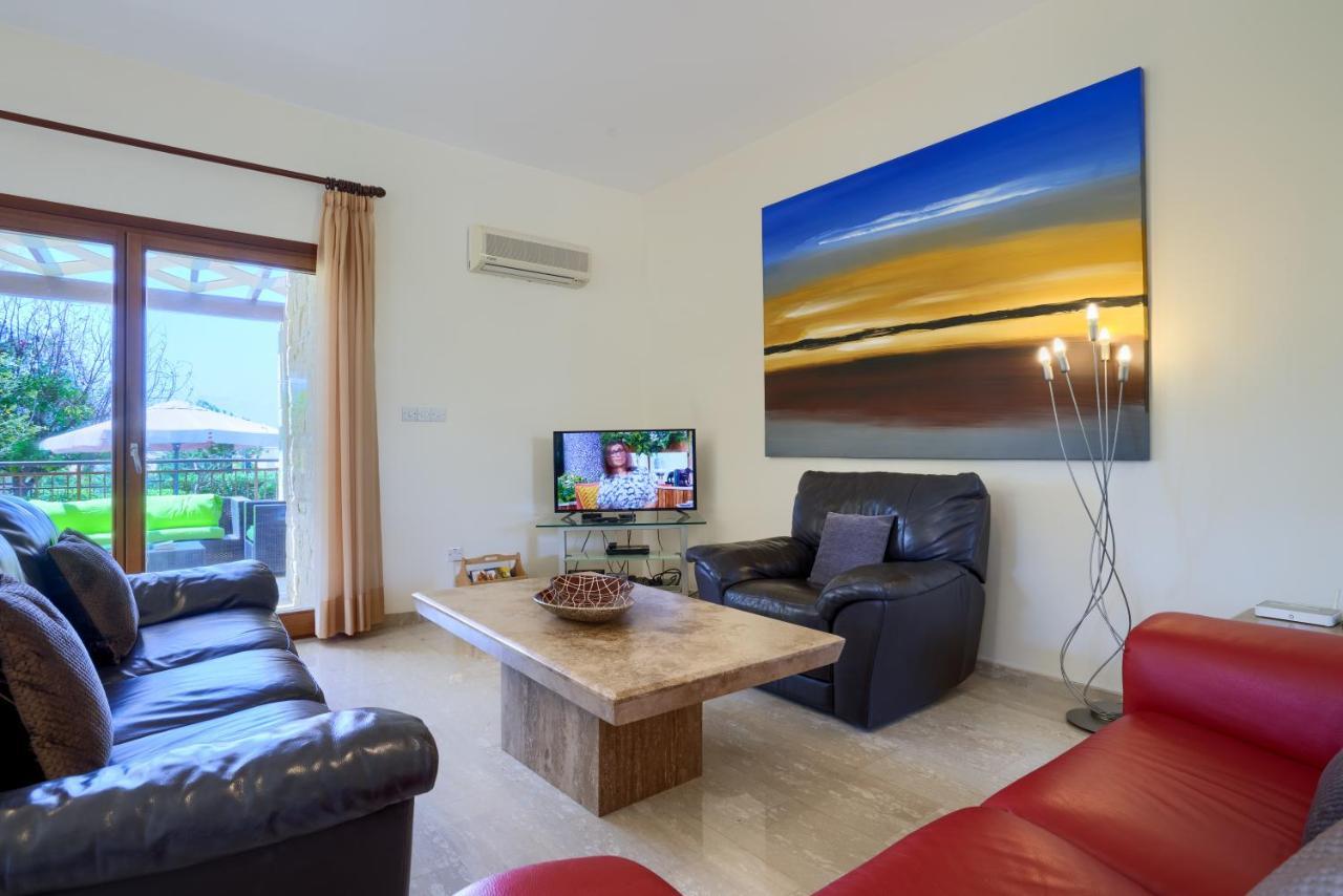 Villa 3 Bedroom Villa Madelini With Private Pool, Aphrodite Hills Resort *