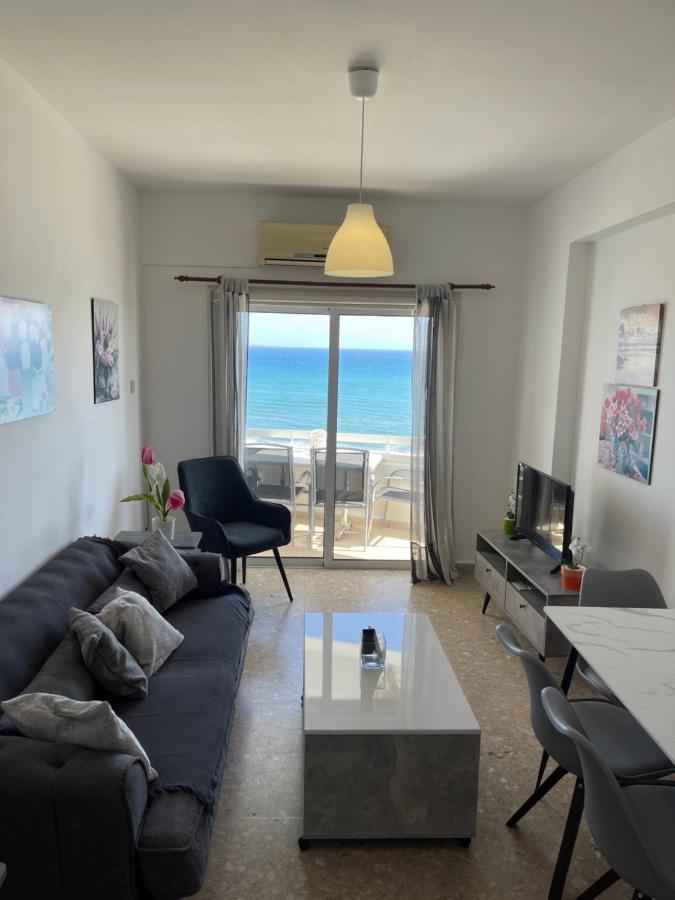 Alex 51 Larnaca