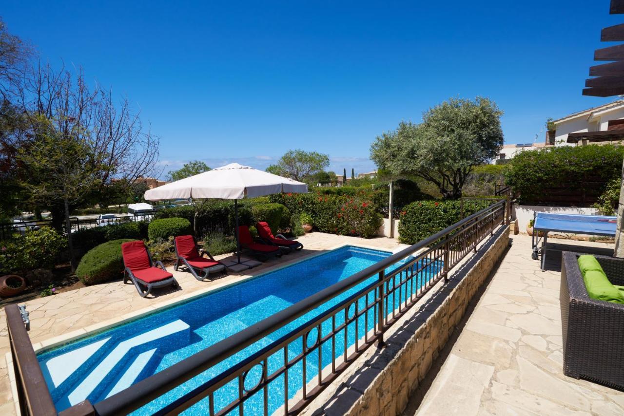 3 Bedroom Villa Madelini With Private Pool, Aphrodite Hills Resort * Kouklia