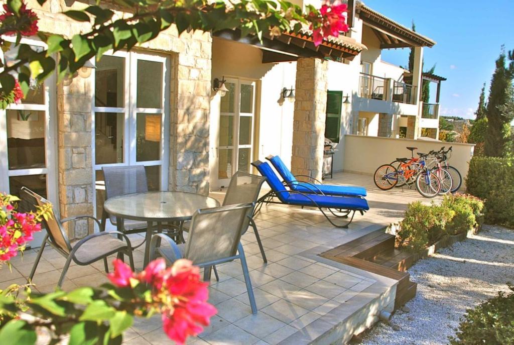 Villa Nefeli - Charming Townhouse In The Heart Of Aphrodite Hills *