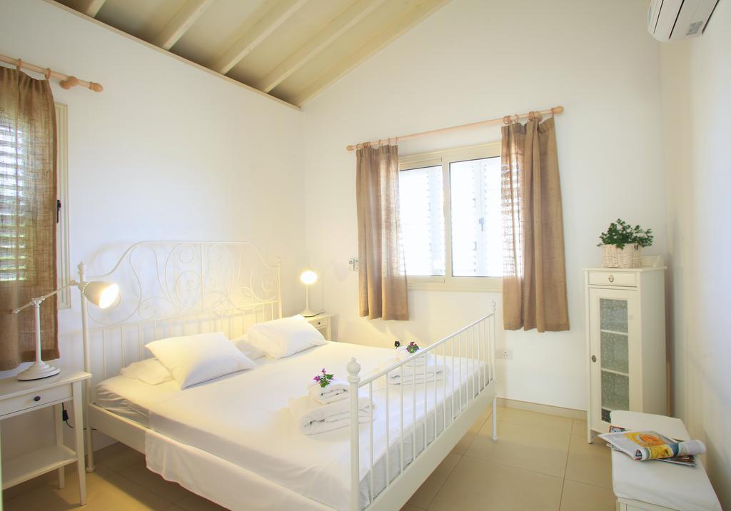 Artisan Villa *