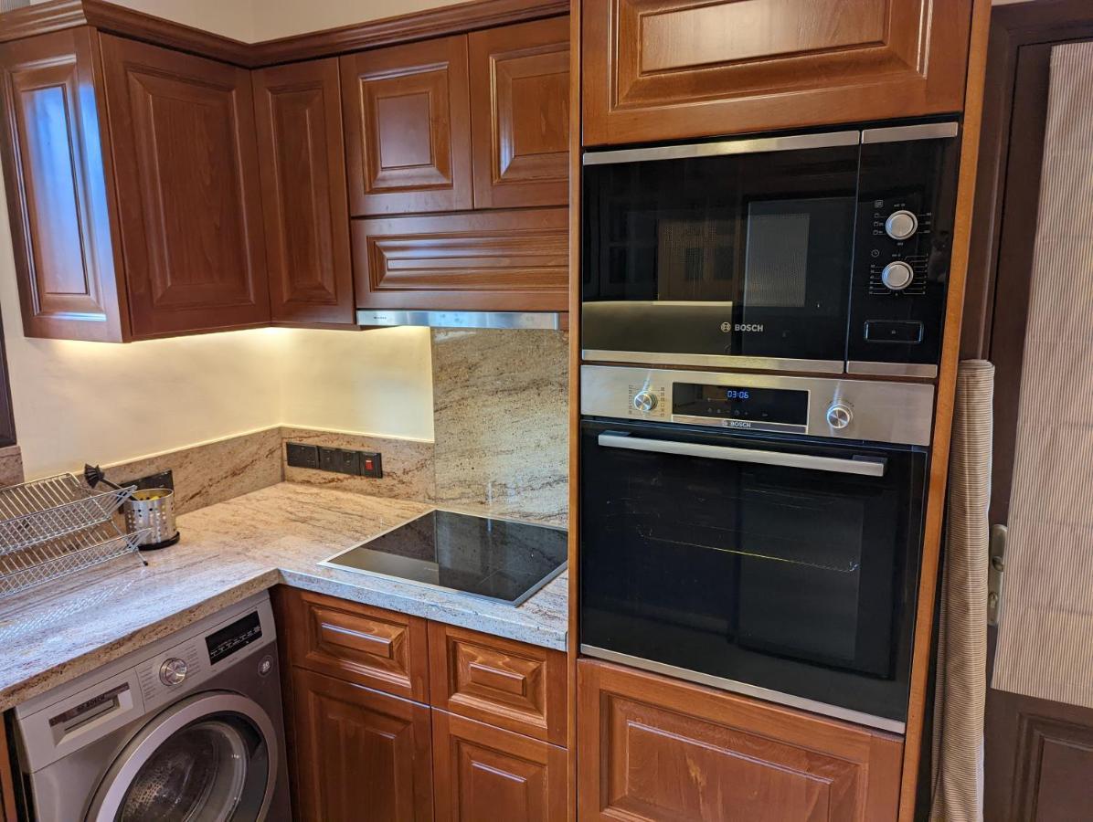 Pontus - Stunning Views & Privacy In Beautiful Garden With Pool & Hot Tub * Kouklia