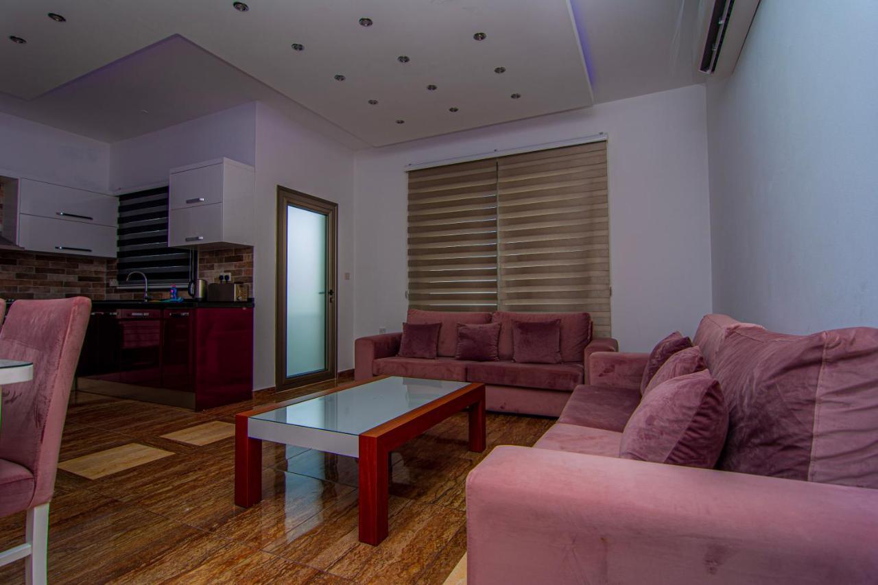 Apartment Metin *