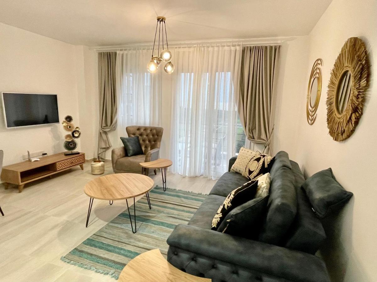 Sweetness By The Sea Apartment