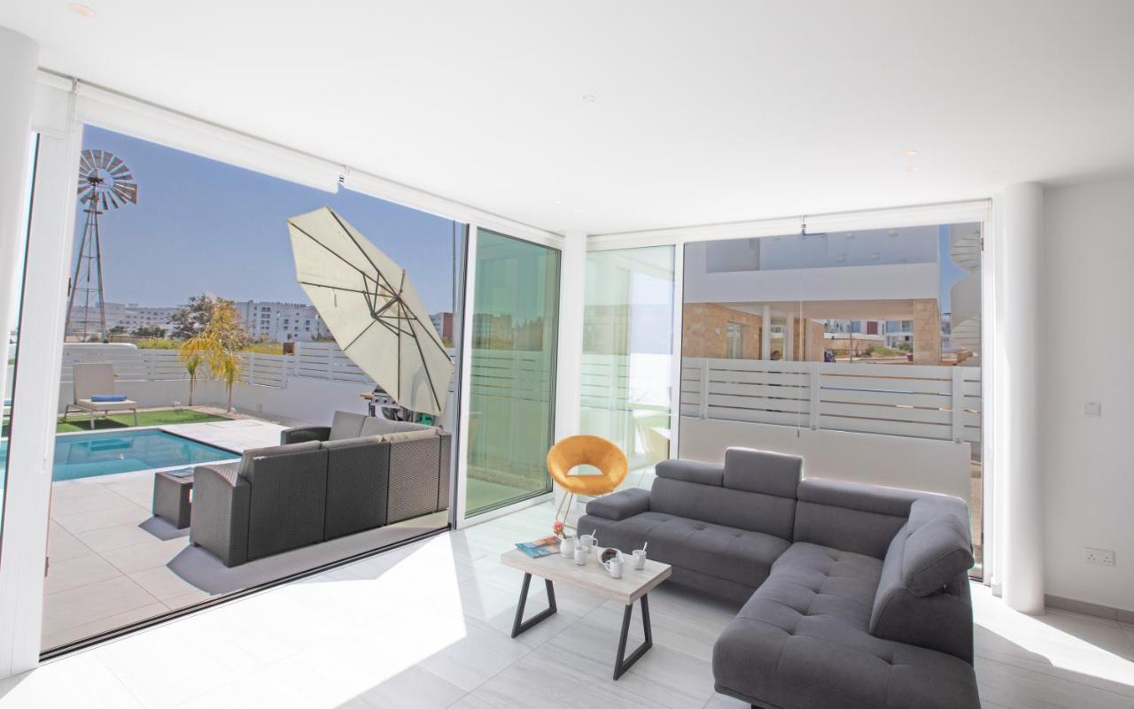 Walk To Center & Beach- Your Dream Escape, Blue Island *