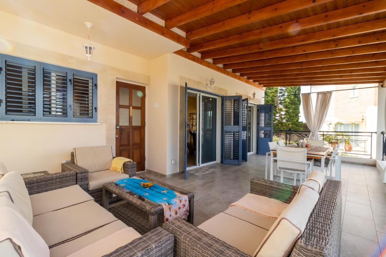 Sandy Villa *