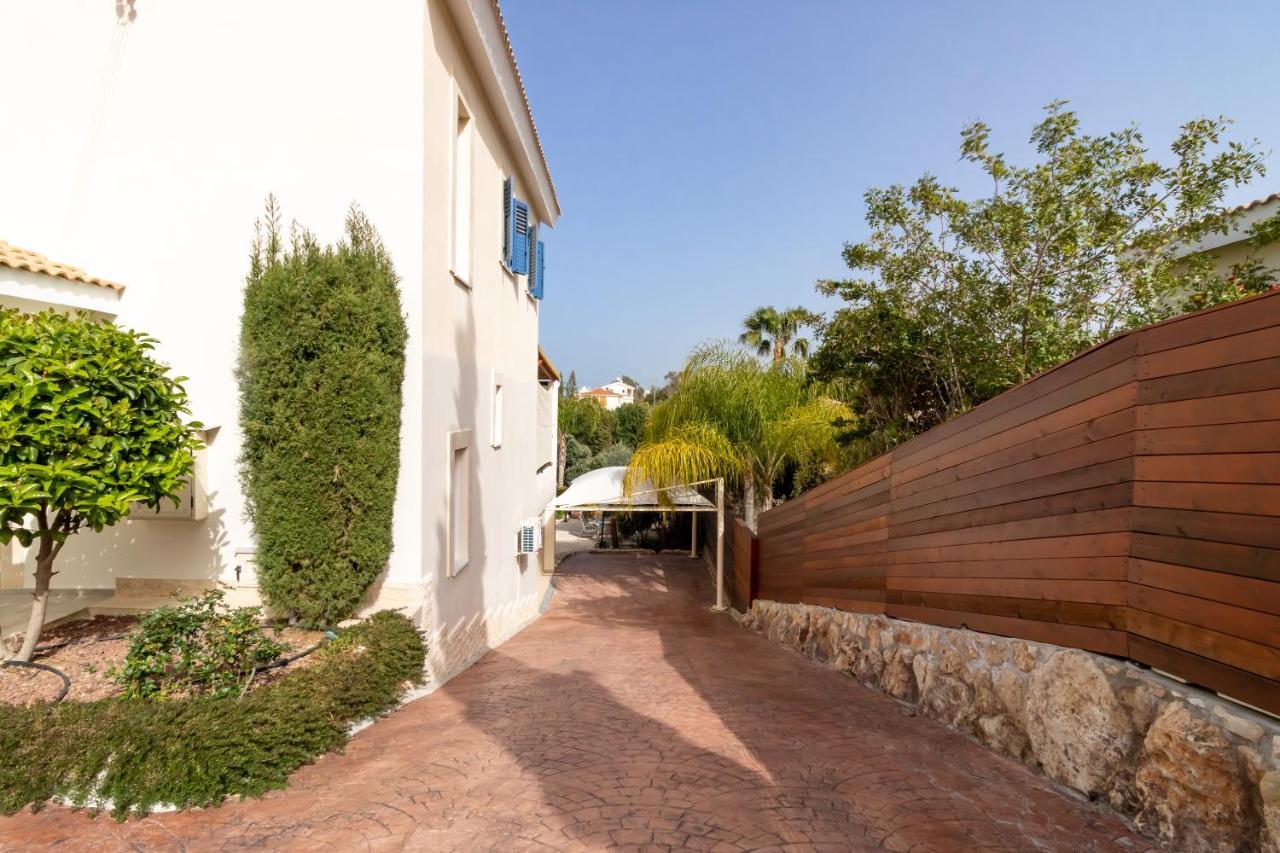 Villa Sandy Polis